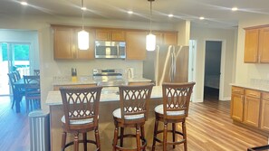 Microwave, oven, stovetop, dishwasher - 3807 Hamburg pike,New Home 2025, perfect for a family ,With a Jacuzzi hot tub, (Jeffersonville)