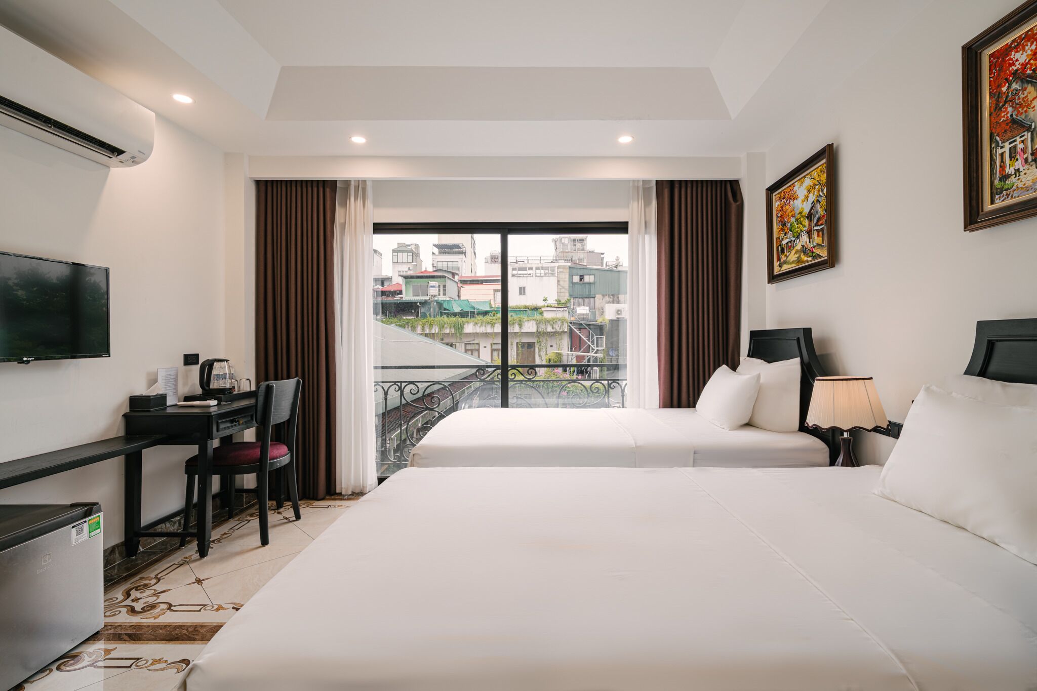 Deluxe Double or Twin Room, City View | Desk, WiFi (free)