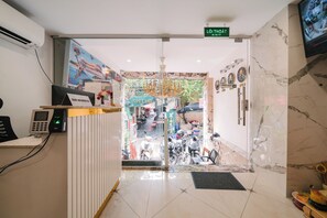 Reception - Bay Luxury Hotel & Spa - No1 Ngo Huyen (Hanoi)