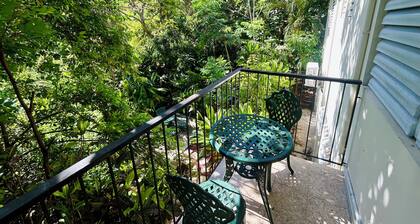 Casa del Mango Four Bedroom Vacation Home in Cabo Rojo PR