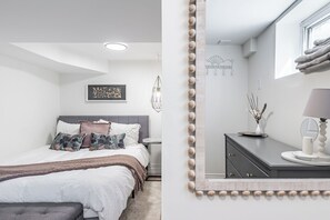 2 chambres, fer et planche à repasser, Wi-Fi, draps fournis