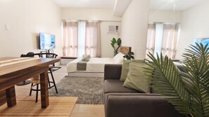 Iron/ironing board, free WiFi