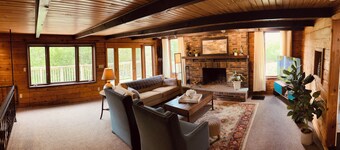 >>The Daydream Lodge<<
@Racers Ridge