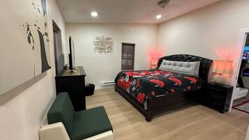 2 sovrum, skrivbord, gratis wi-fi och sängkläder