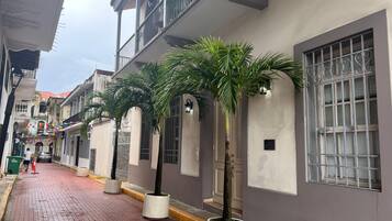 Apartamento, 1 habitación, vistas a la ciudad | Detalle del exterior