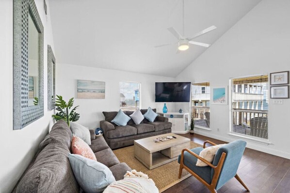 Smart TV, video games, books - Beach House with Ocean Views, Deck & Firepit (Surfside)