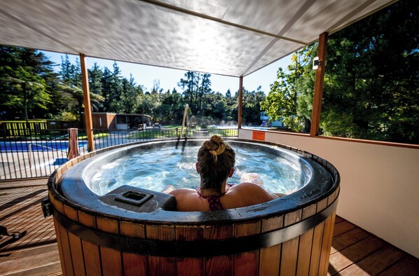 Idromassaggio all'aperto