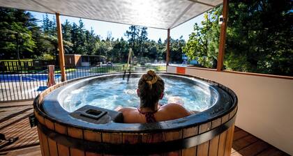 Beautiful Rural Retreat and Thermal Mineral Pools