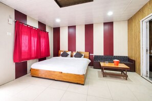 Habitación doble Deluxe | Caja de seguridad en la habitación, insonorización y wifi gratis 