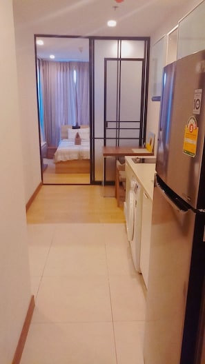 2 chambres, fer et planche à repasser, Wi-Fi, draps fournis
