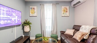 Modern 3-bedroom apartment with spa & jacuzzi, free parking & beautiful view
