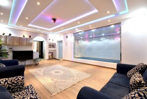 Interior - Cozy 2-bedroom chalet in lovely Abha and near activities and attractions #2 (Khamis Mushait)