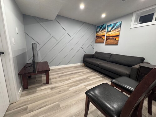 Spacious 2 bedroom with three bed apartment in Calgary close to downtown