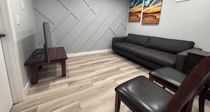 Spacious 2 bedroom with three bed apartment in Calgary close to downtown