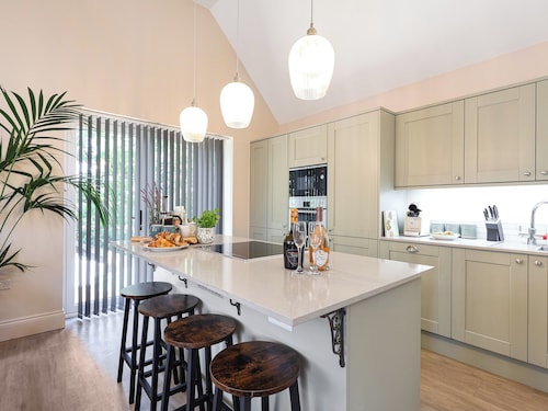 2 bedroom accommodation in Shaftesbury