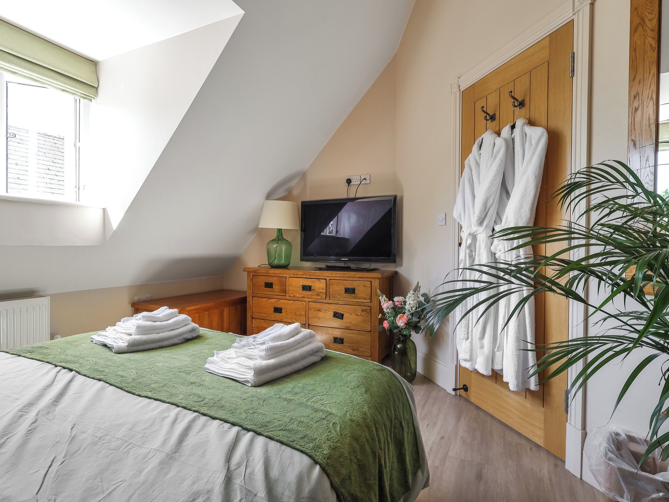 2 bedrooms, free WiFi