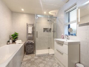 Towels - 2 bedroom accommodation in Kyre, near Tenbury Wells (Kyre, near Tenbury Wells)