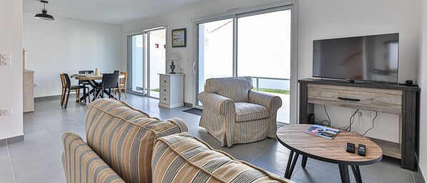 TV - Maison familiale rue des Cordes (Saint-Hilaire-de-Riez)