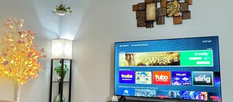 Charming 2-bedroom apartment in Pleasant Blasdell with morning breakfast.