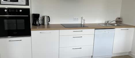 Micro-ondas, fogão, cooktop, lava-louças
