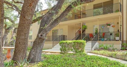 Balcony, Walk to Hospital: Condo in San Antonio