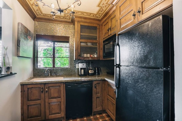 Fridge, microwave, dishwasher, coffee/tea maker