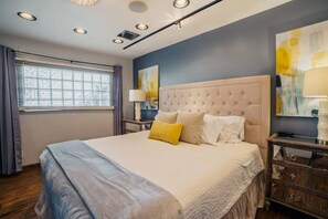 2 bedrooms, iron/ironing board, WiFi, bed sheets - Old Town Suites of Scottsdale Unit 1 (Scottsdale)