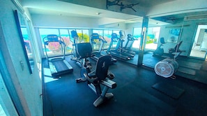 Fitness facility - Apartment in the Causeway Amador (Panama City)