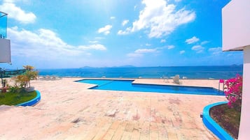 Appartement, 3 chambres, balcon, vue jardin | Piscine