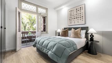 Two Bedroom Apartment with Balcony | Desk, laptop workspace, free WiFi, bed sheets