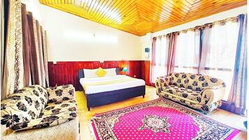 Deluxe tweepersoonskamer | Een bureau, geluiddichte muren, gratis wifi, beddengoed