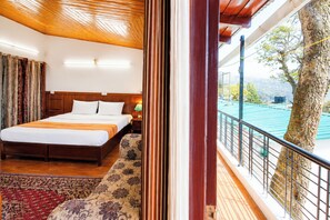 Ropa de cama hipoalergénica, escritorio, insonorización y wifi gratis