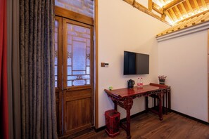 Classic Double Room, Courtyard View | Laptop workspace, free WiFi
