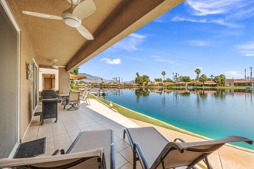 Updated Condo on Lake Mirage, Tennis, Pickleball, Pool, Spa, Gorgeous Views