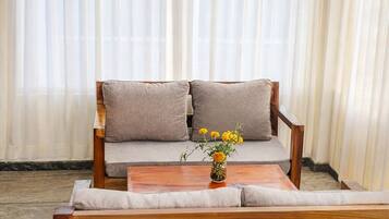 Escritorio y wifi gratis