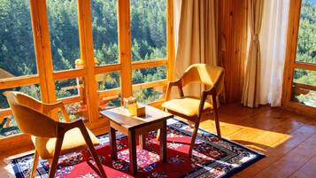 Escritorio y wifi gratis