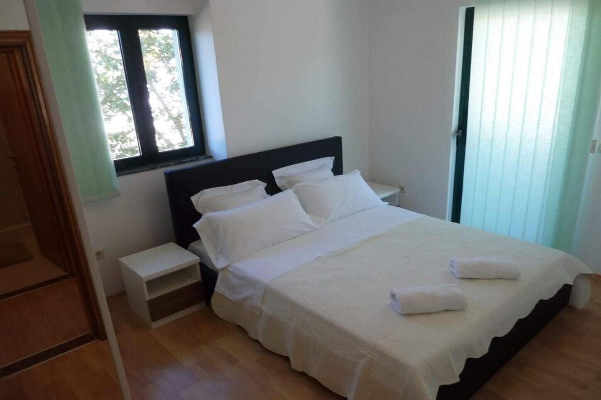 2 bedrooms, WiFi (free)