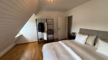 1 chambre, fer et planche Ă  repasser, Wi-Fi, draps fournis
