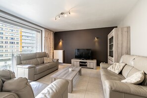 Smart TV - Apartment in Blankenberge near Beach & Casino (Blankenberge)