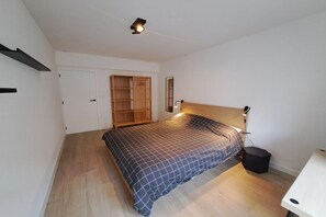 2 slaapkamers, een strijkplank/strijkijzer, gratis wifi