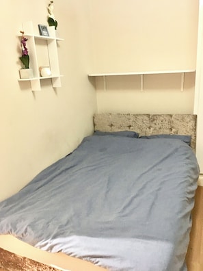1 bedroom, iron/ironing board, WiFi