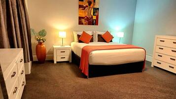 3 soverom, strykejern/-brett, wi-fi og sengetøy