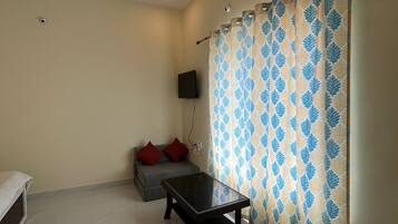 Premium bedding, Select Comfort beds, individually furnished