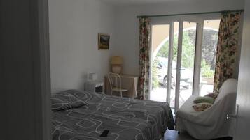 2 soverom, strykejern/-brett, wi-fi og sengetøy