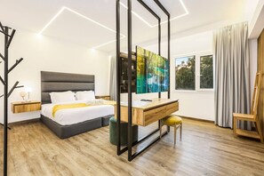 4 dormitoris, escriptori, un bressol de viatge i wifi gratuïta 