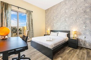 4 bedrooms, iron/ironing board, free WiFi, bed sheets