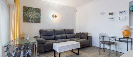 تلفزيون ذكي