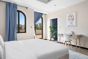 4 habitaciones, escritorio, tabla de planchar con plancha y wifi gratis 