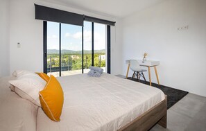 4 slaapkamers, een strijkplank/strijkijzer, gratis wifi