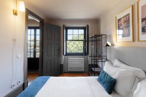 2 chambres, fer et planche à repasser, accès Internet